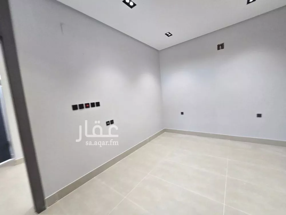 5 bedroom villa in Tuwaiq 10