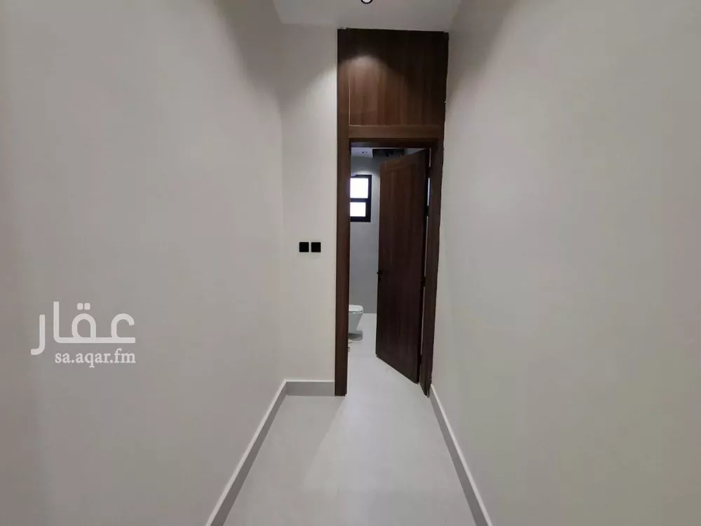 فيلا 5 غرف في بدر 12