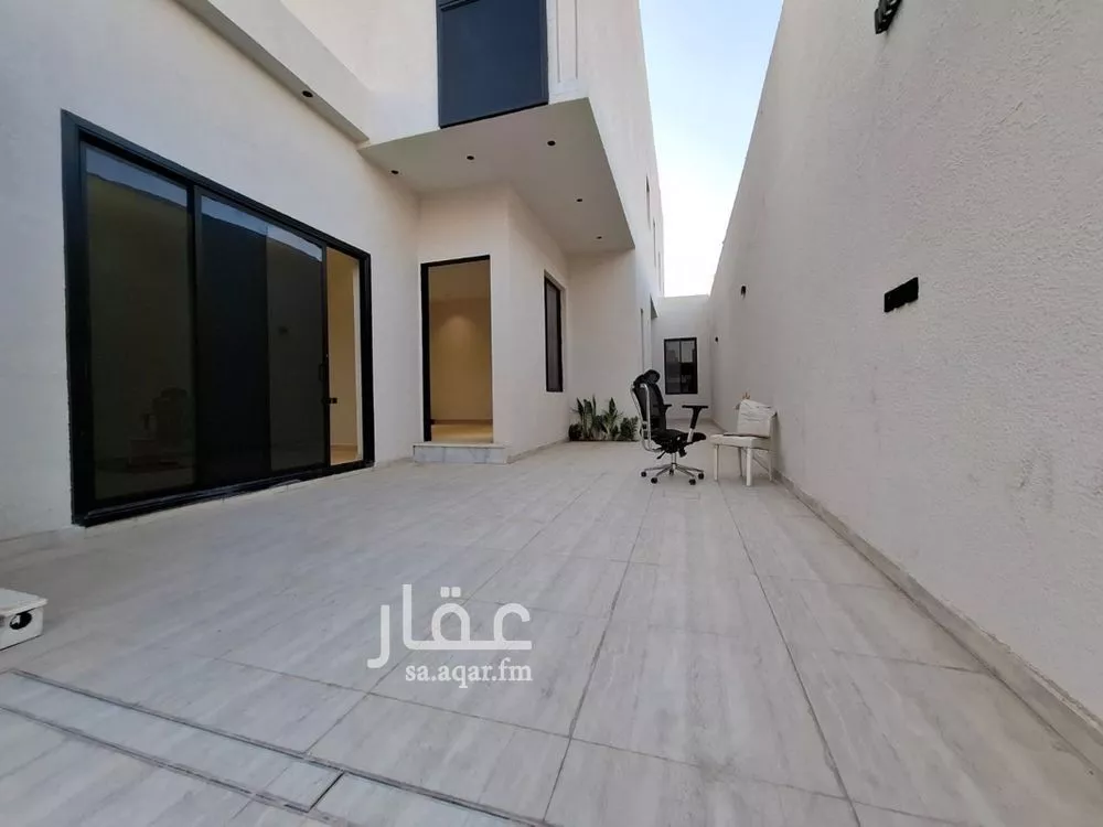 فيلا 5 غرف في بدر 13