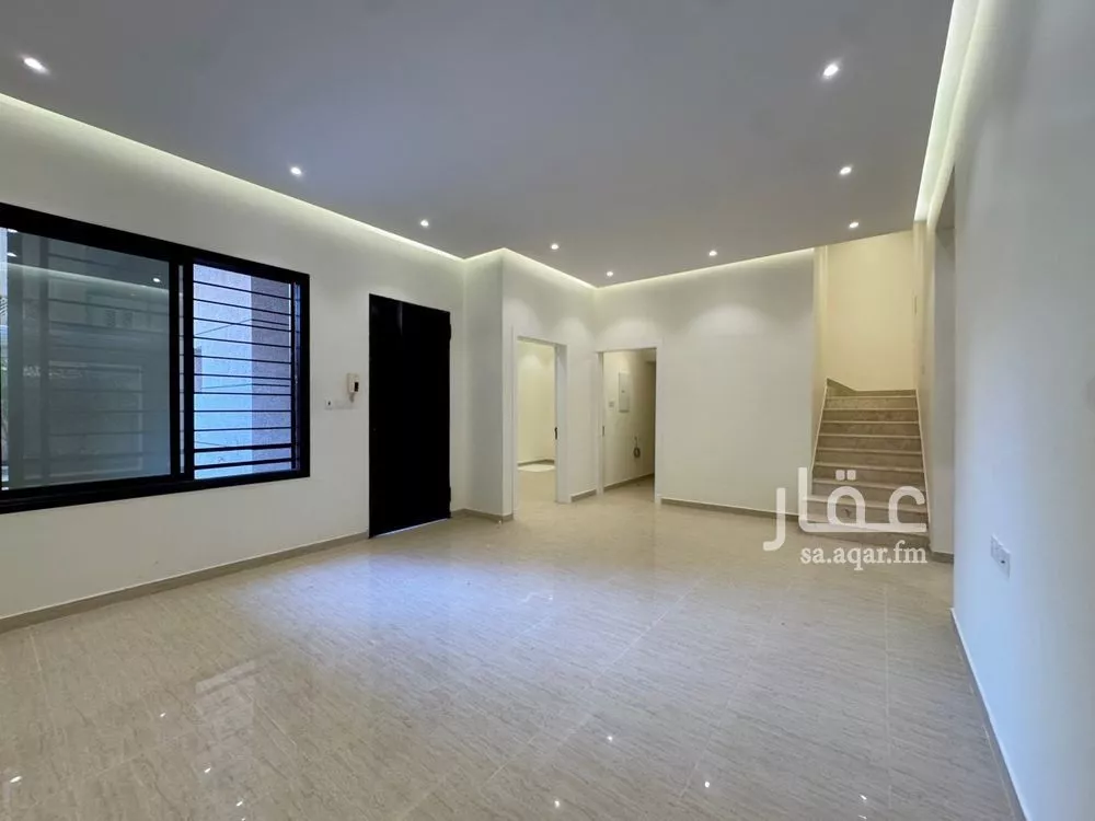 6 bedroom villa in Al Zahrah 10