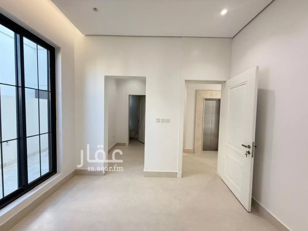 6 bedroom villa in Al Mahdiyyah 11