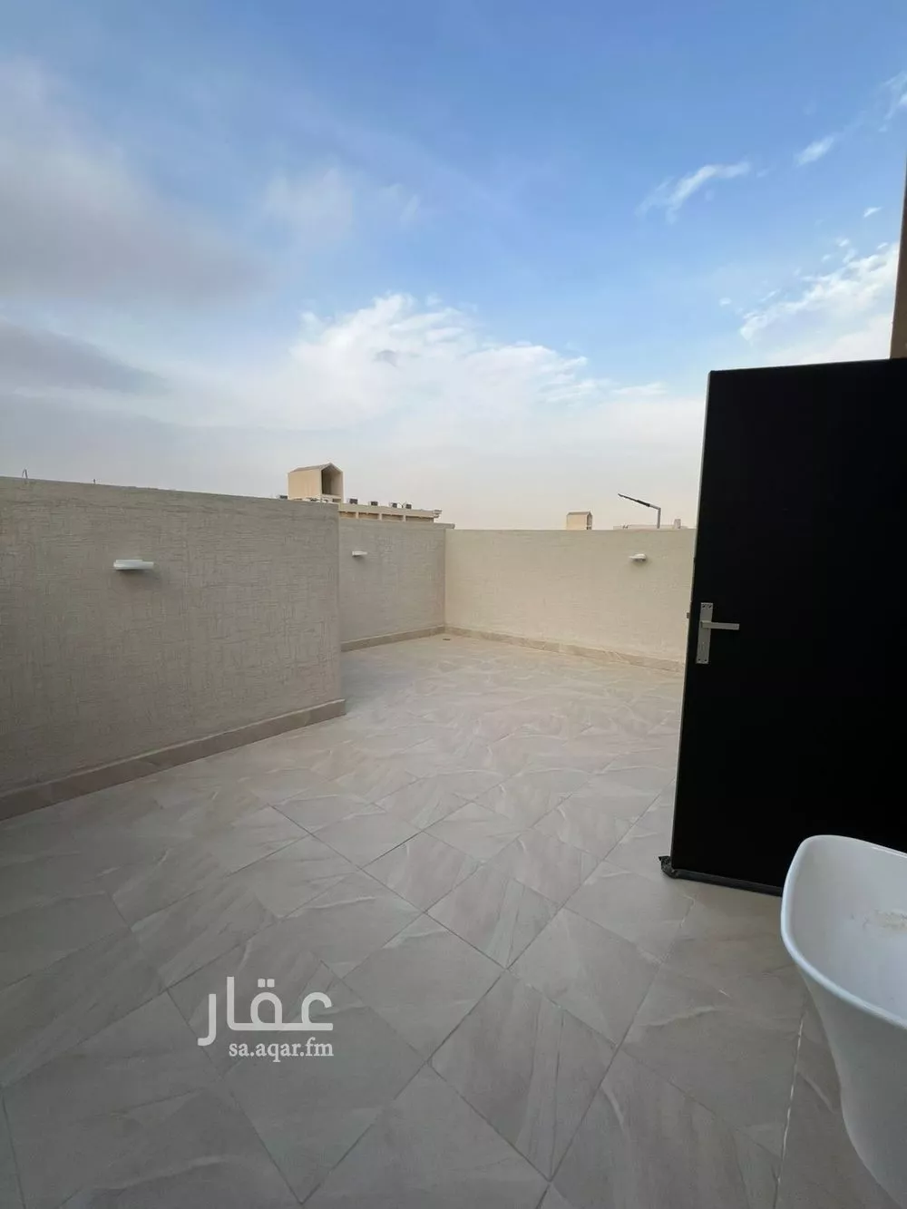 5 bedroom villa in Al Mahdiyyah 2