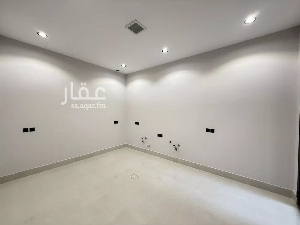 6 bedroom villa in Al Mahdiyyah 15