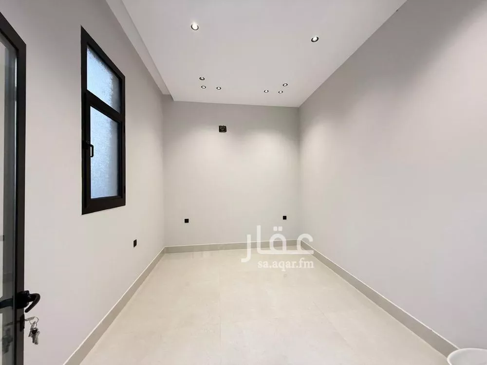 6 bedroom villa in Al Mahdiyyah 4