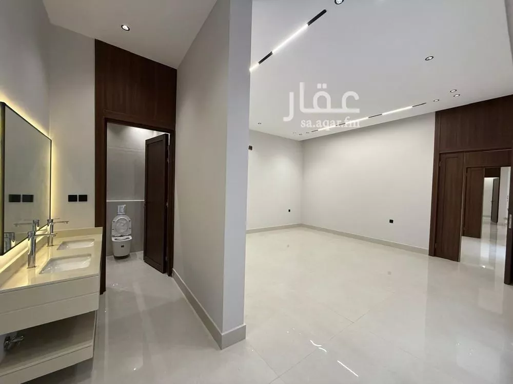 6 bedroom villa in Al Mahdiyyah 8