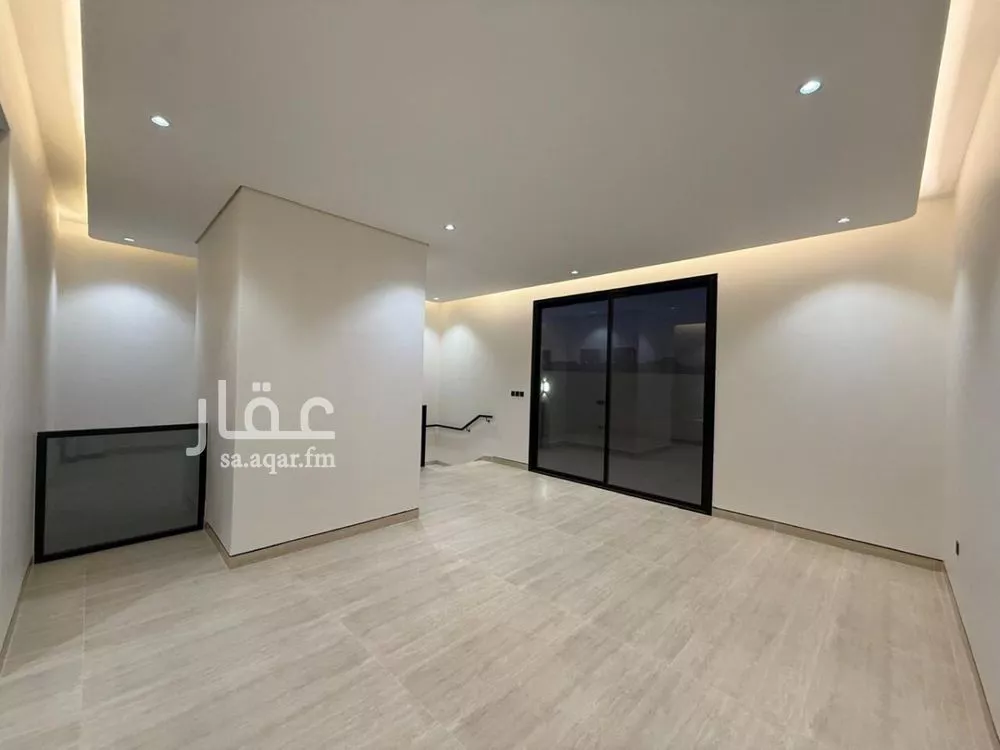 6 bedroom villa in Al Mahdiyyah 23