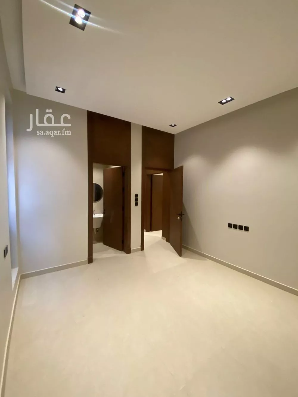 4 bedroom villa in Al Mahdiyyah 5