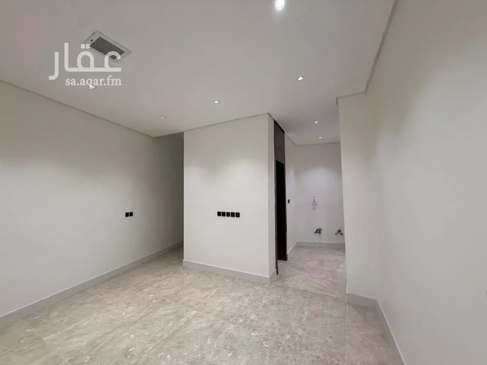 5 bedroom villa in Al Mahdiyyah 17