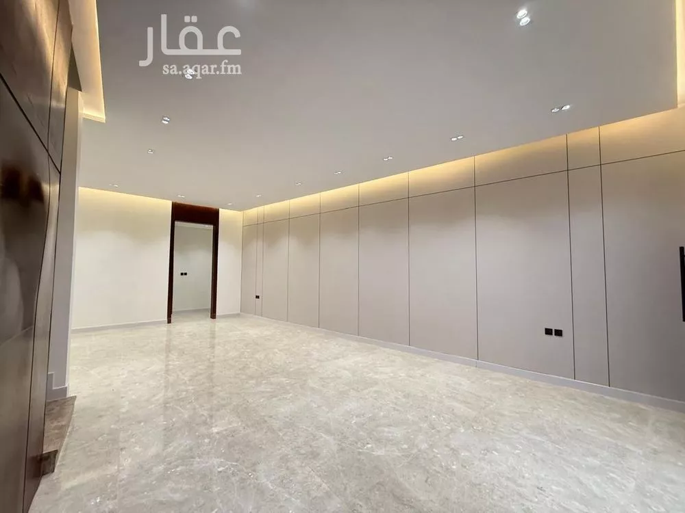 5 bedroom villa in Al Mahdiyyah 22
