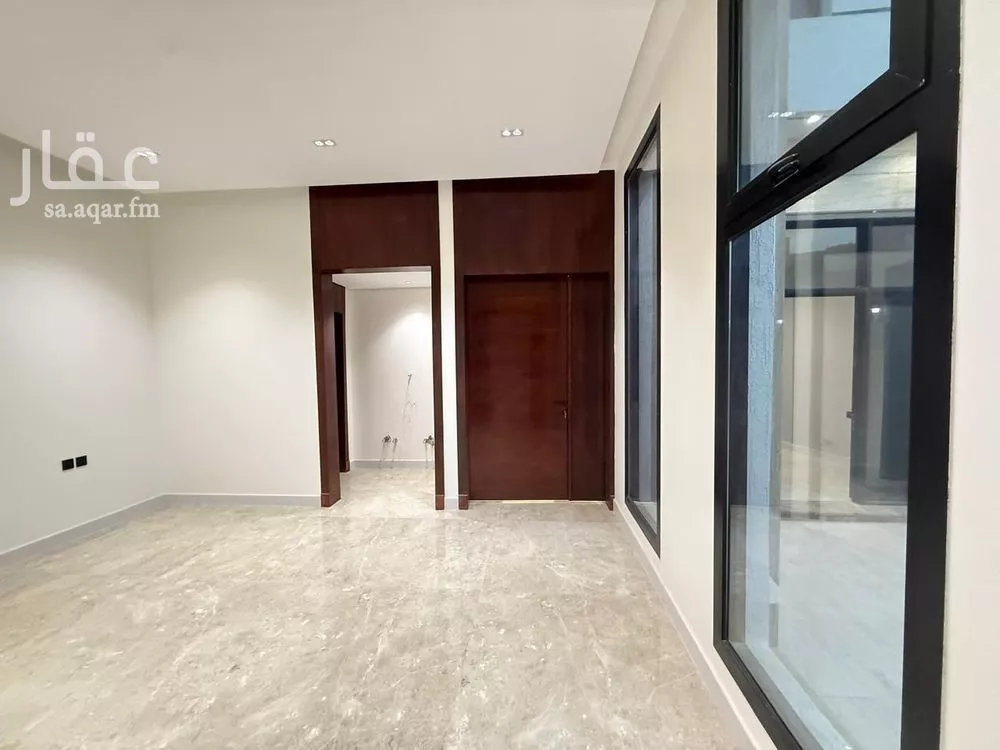 5 bedroom villa in Al Mahdiyyah 24