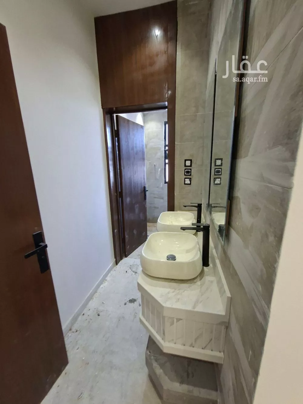 5 bedroom villa in Tuwaiq 12