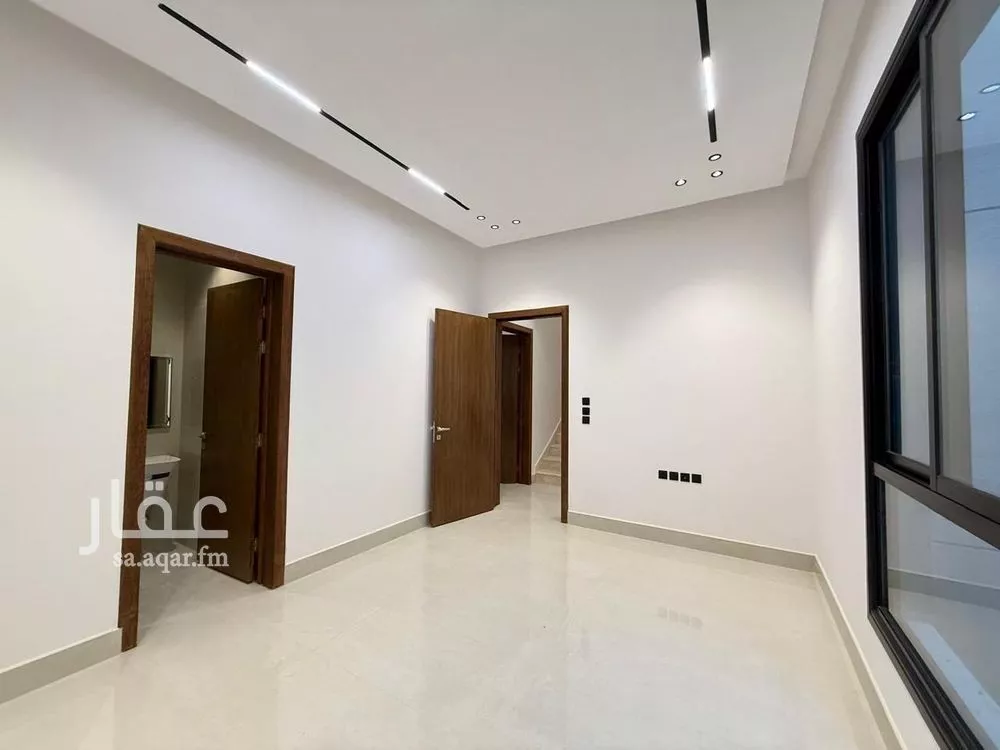 6 bedroom villa in Al Mahdiyyah 12