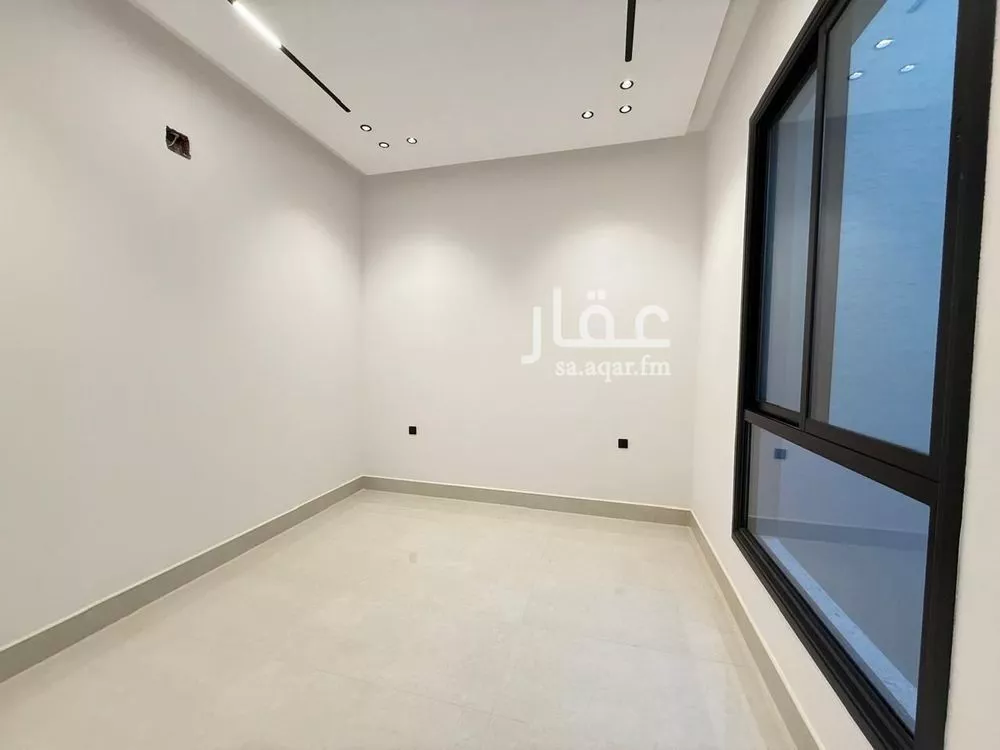 6 bedroom villa in Al Mahdiyyah 18