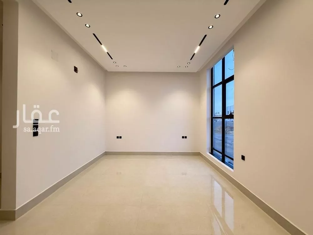 6 bedroom villa in Al Mahdiyyah 20