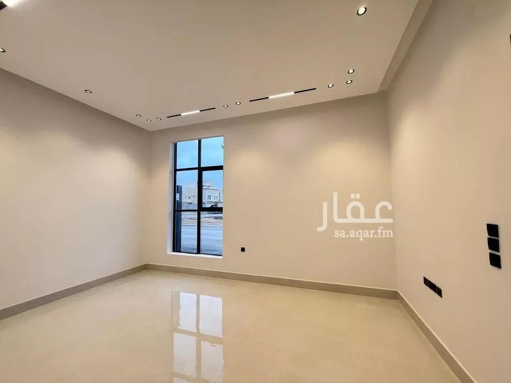 6 bedroom villa in Al Mahdiyyah 4