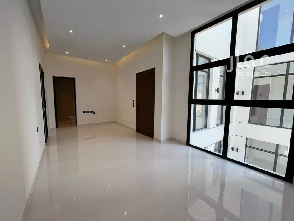 6 bedroom villa in Al Mahdiyyah 16