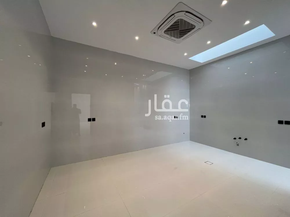 6 bedroom villa in Al Mahdiyyah 23