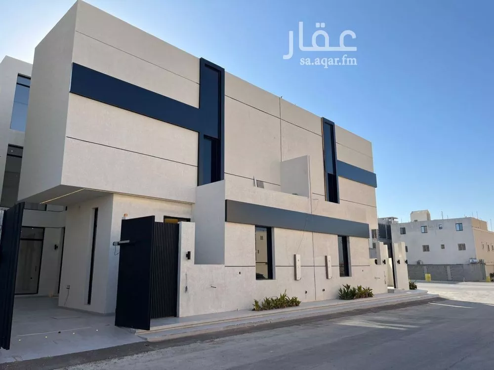 6 bedroom villa in Al Mahdiyyah 4