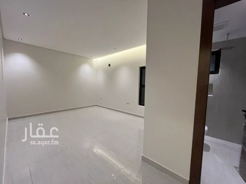 6 bedroom villa in Al Mahdiyyah 14