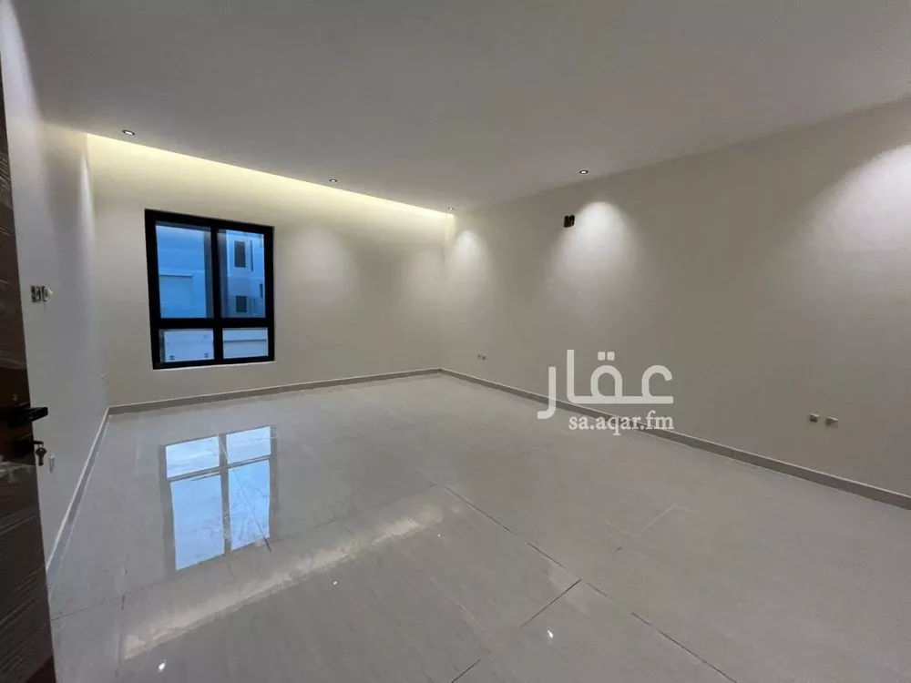 6 bedroom villa in Al Mahdiyyah 23