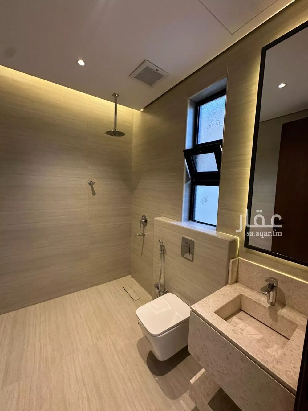 5 bedroom villa in Al Mahdiyyah 12
