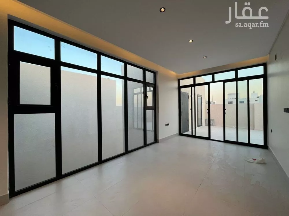 فيلا 6 غرف في المهدية 23
