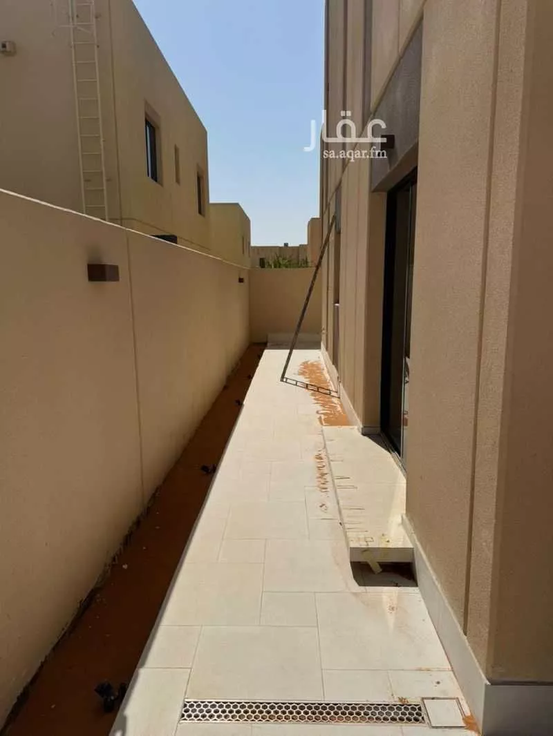 فيلا 5 غرف في سدرة 12