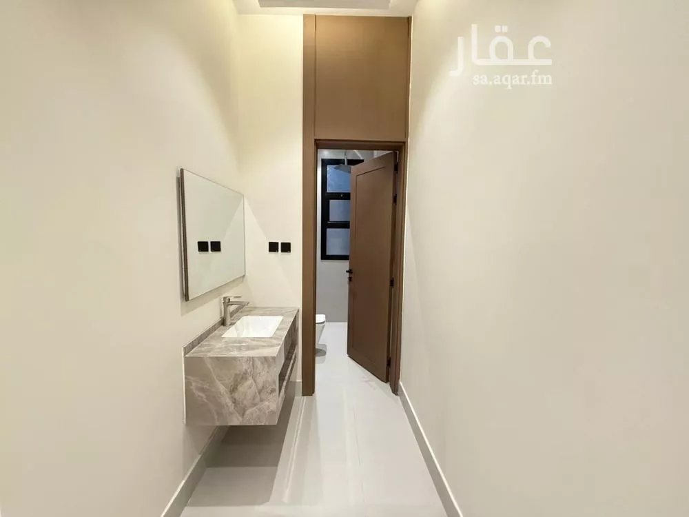 5 bedroom villa in Al Mahdiyyah 14