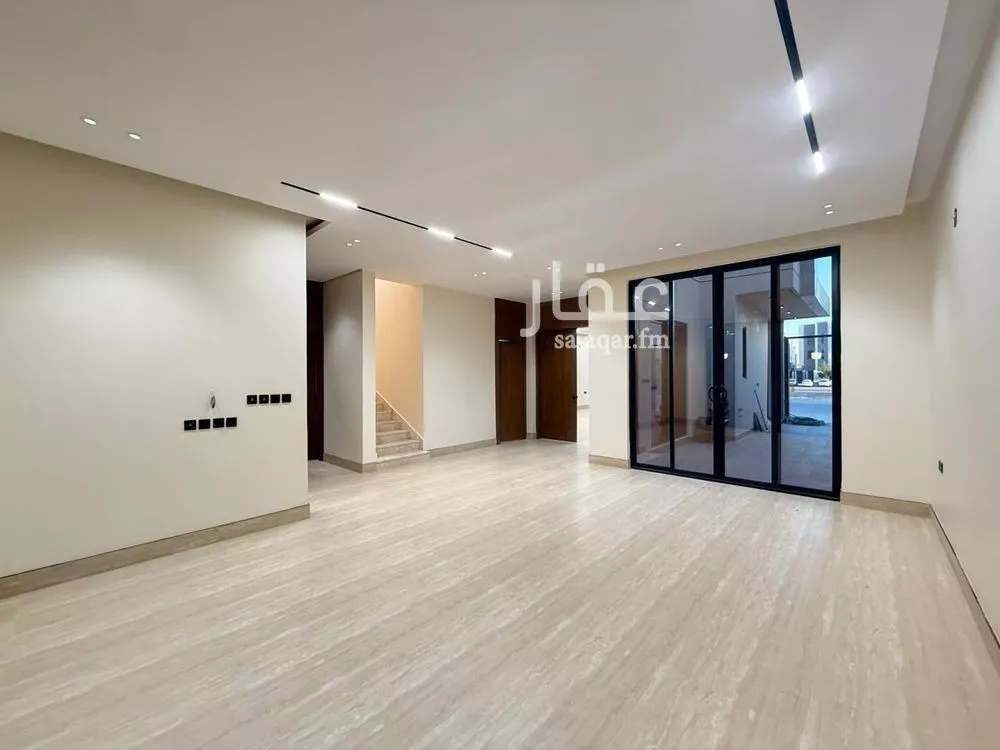 5 bedroom villa in Al Mahdiyyah 13