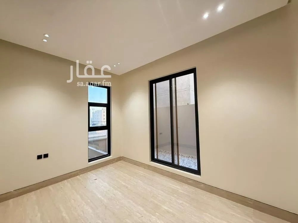 5 bedroom villa in Al Mahdiyyah 15