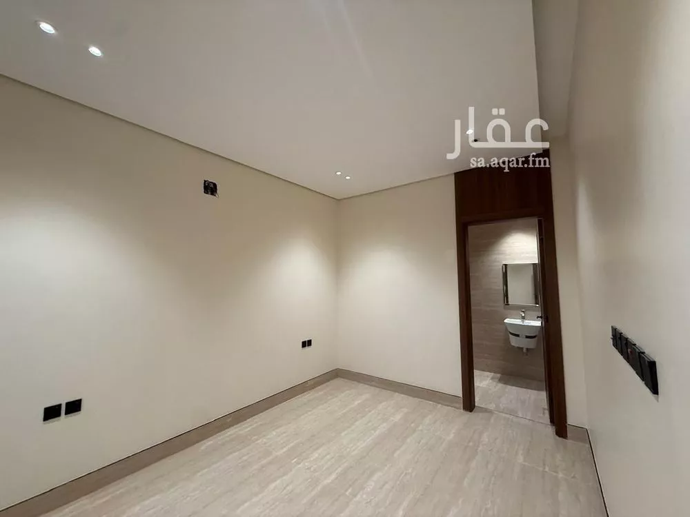 5 bedroom villa in Al Mahdiyyah 22