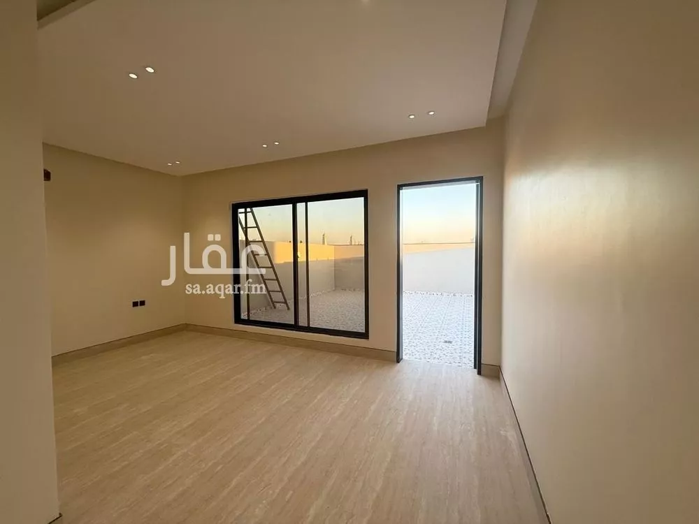 5 bedroom villa in Al Mahdiyyah 24