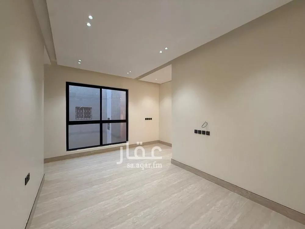 5 bedroom villa in Al Mahdiyyah 10