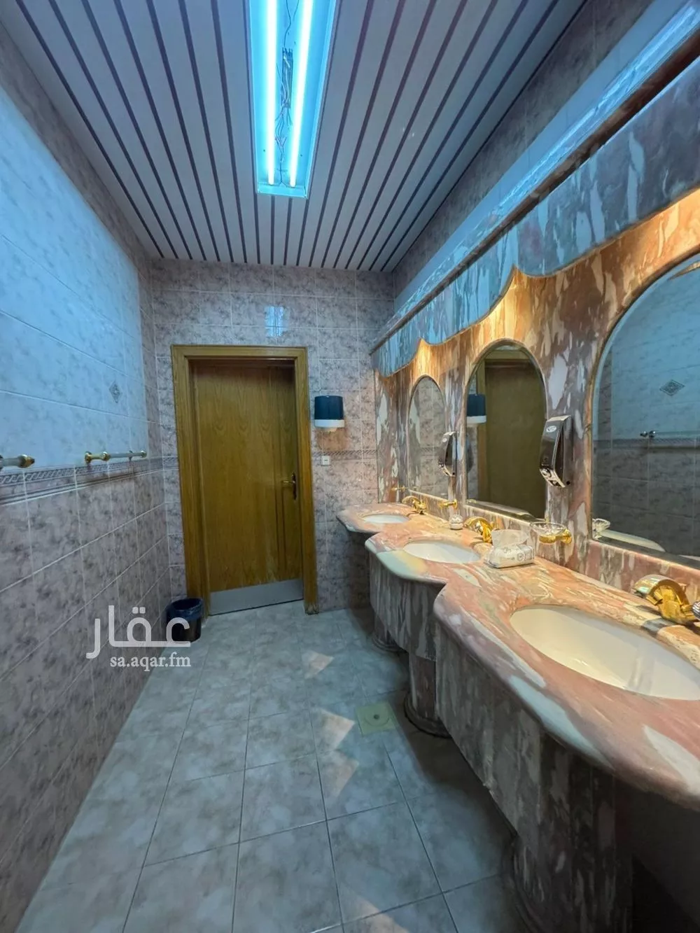 10 bedroom villa in Al Quds 16