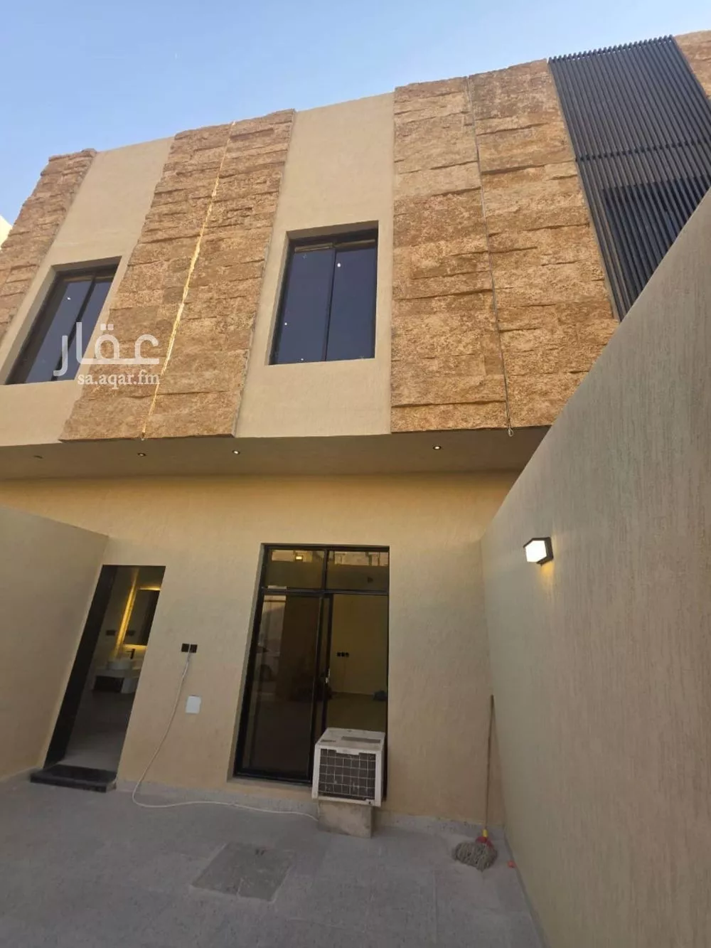 8 bedroom villa in Okaz 3