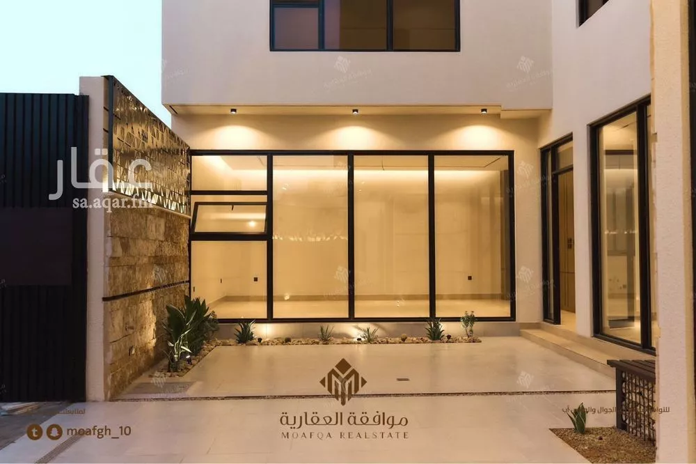 5 bedroom villa in Al Mahdiyyah 2