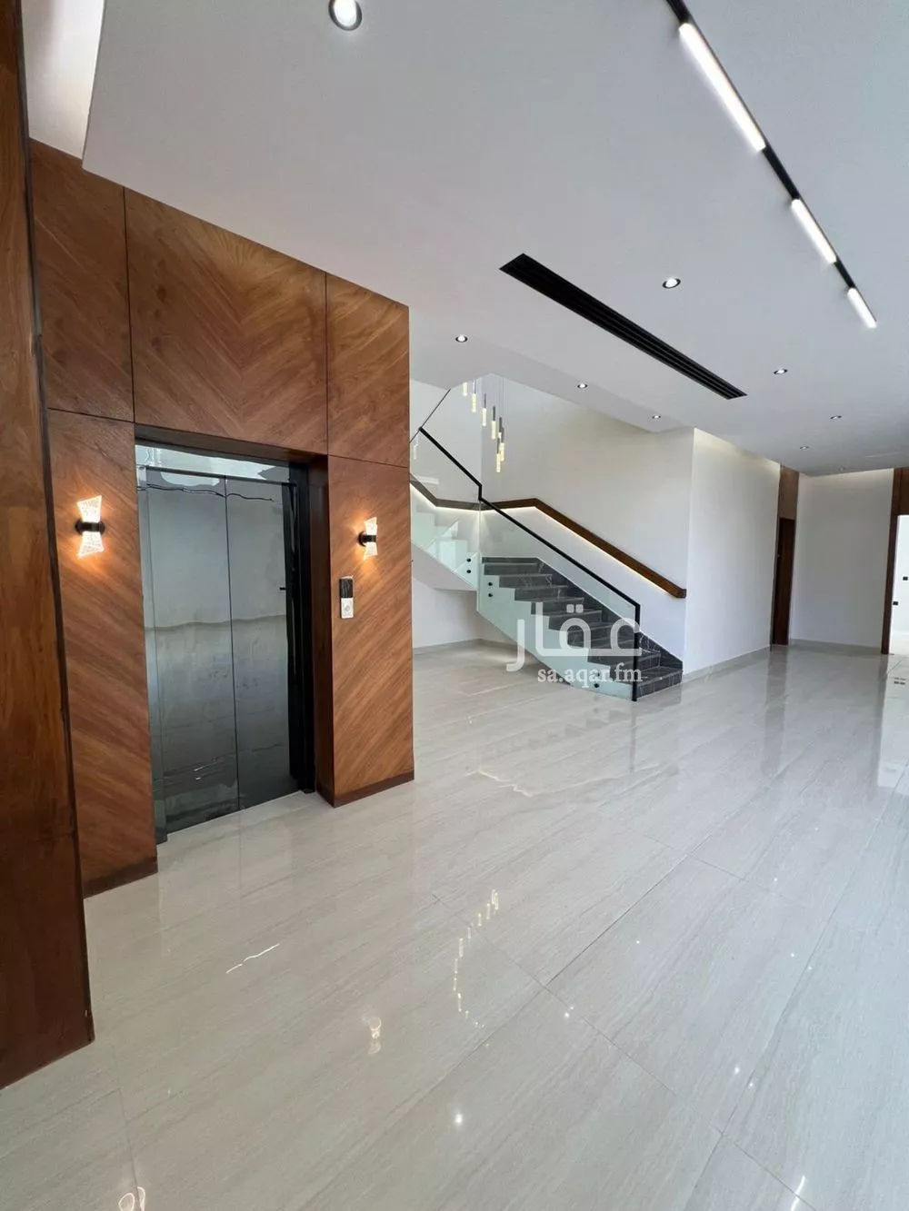 5 bedroom villa in Al Mahdiyyah 16