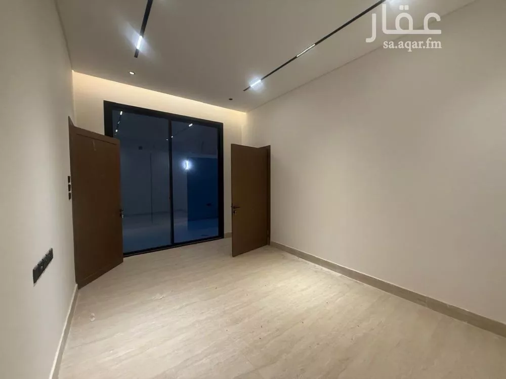 فيلا 5 غرف في المهدية 7
