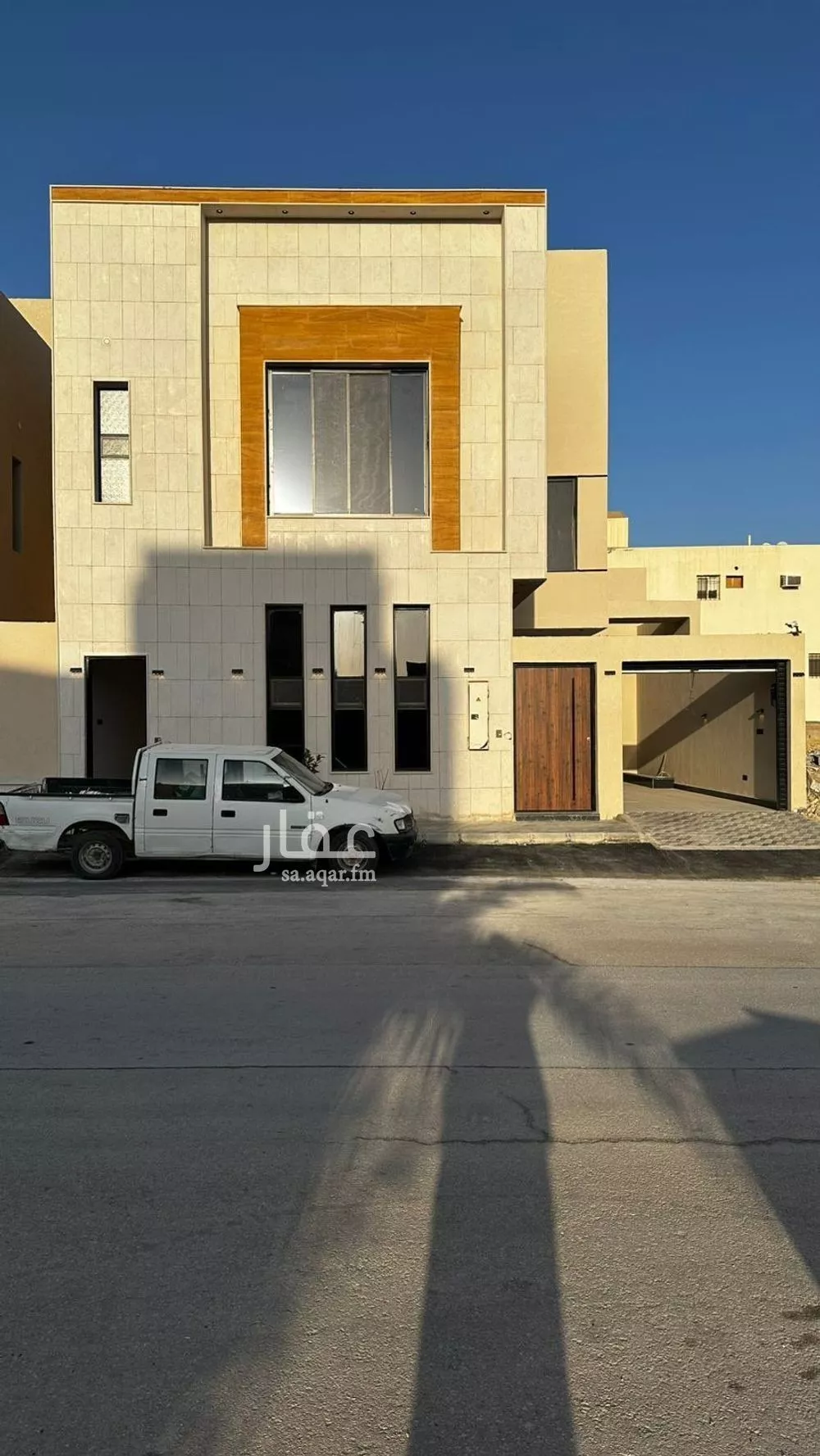5 bedroom apartment in Dhahrat Laban 7