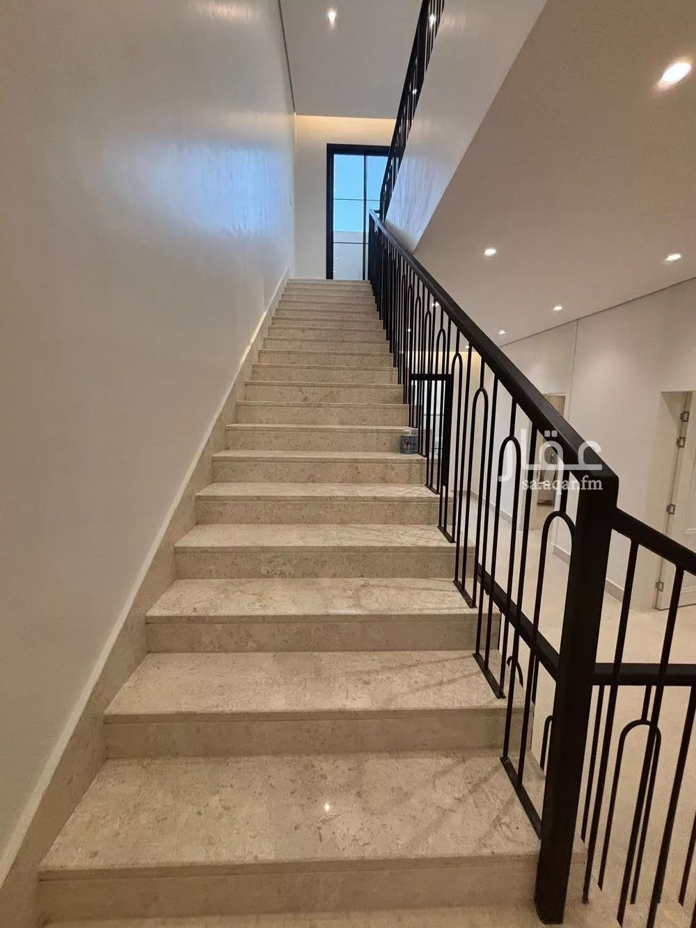 6 bedroom villa in Al Mahdiyyah 5