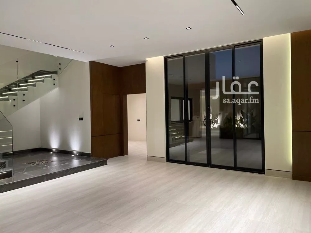 6 bedroom villa in Al Mahdiyyah 14