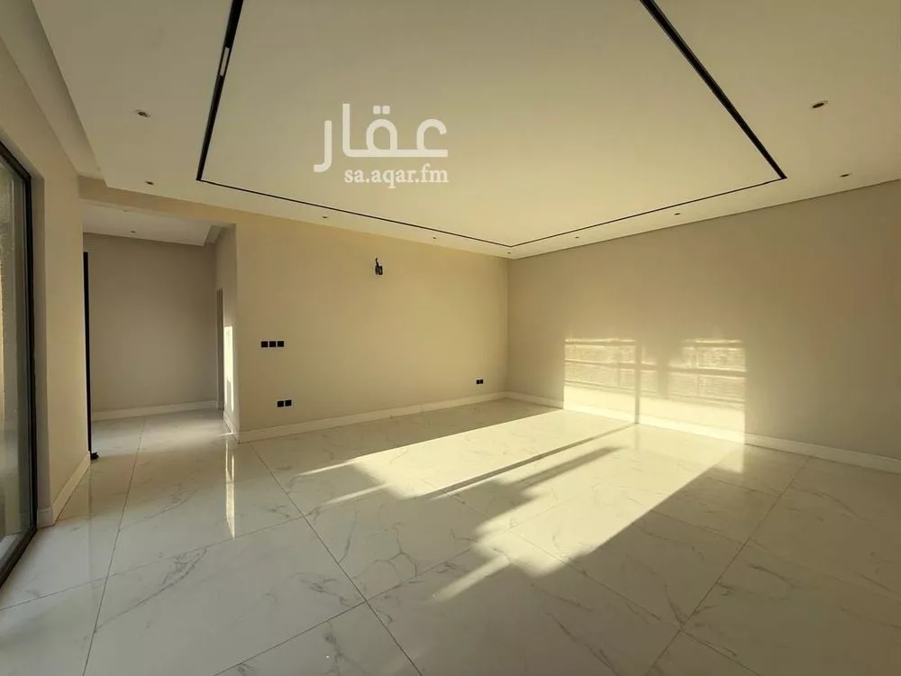 5 bedroom villa in Al Mahdiyyah 8
