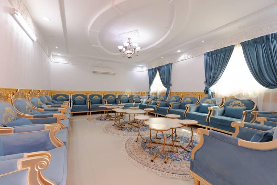 4 bedroom villa in Ishbiliyah, Riyadh 9