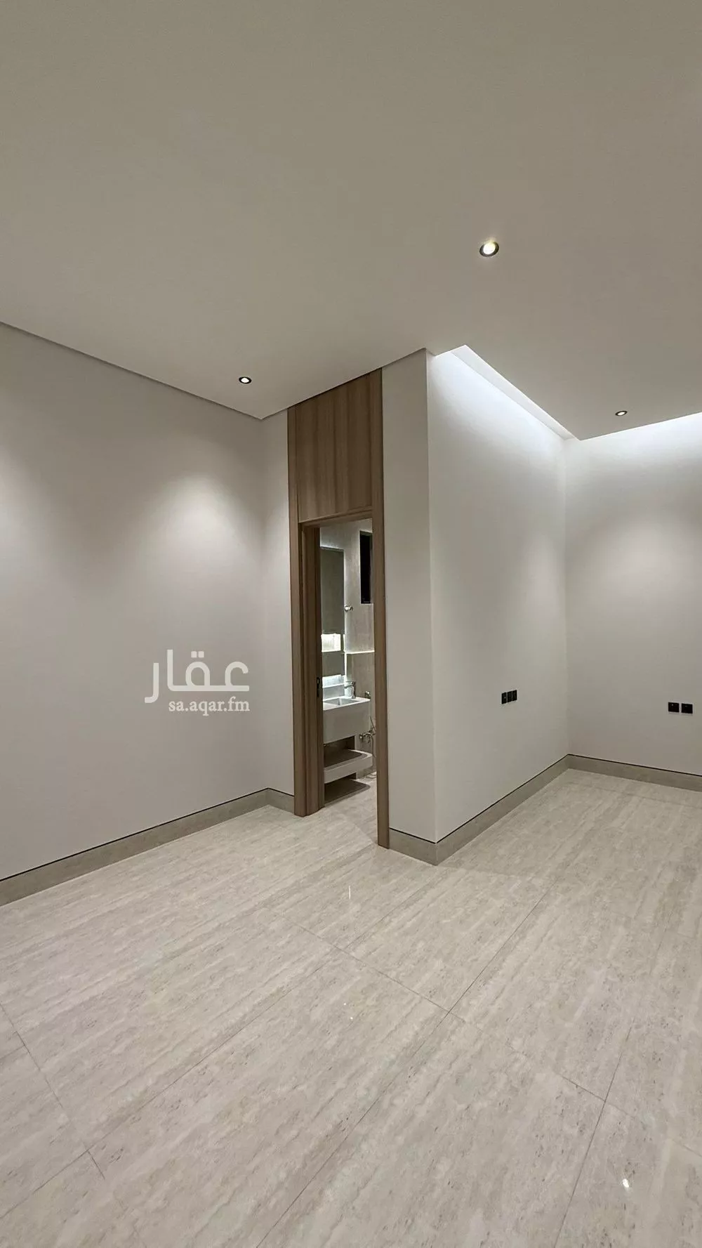 6 bedroom villa in Al Mahdiyyah 9