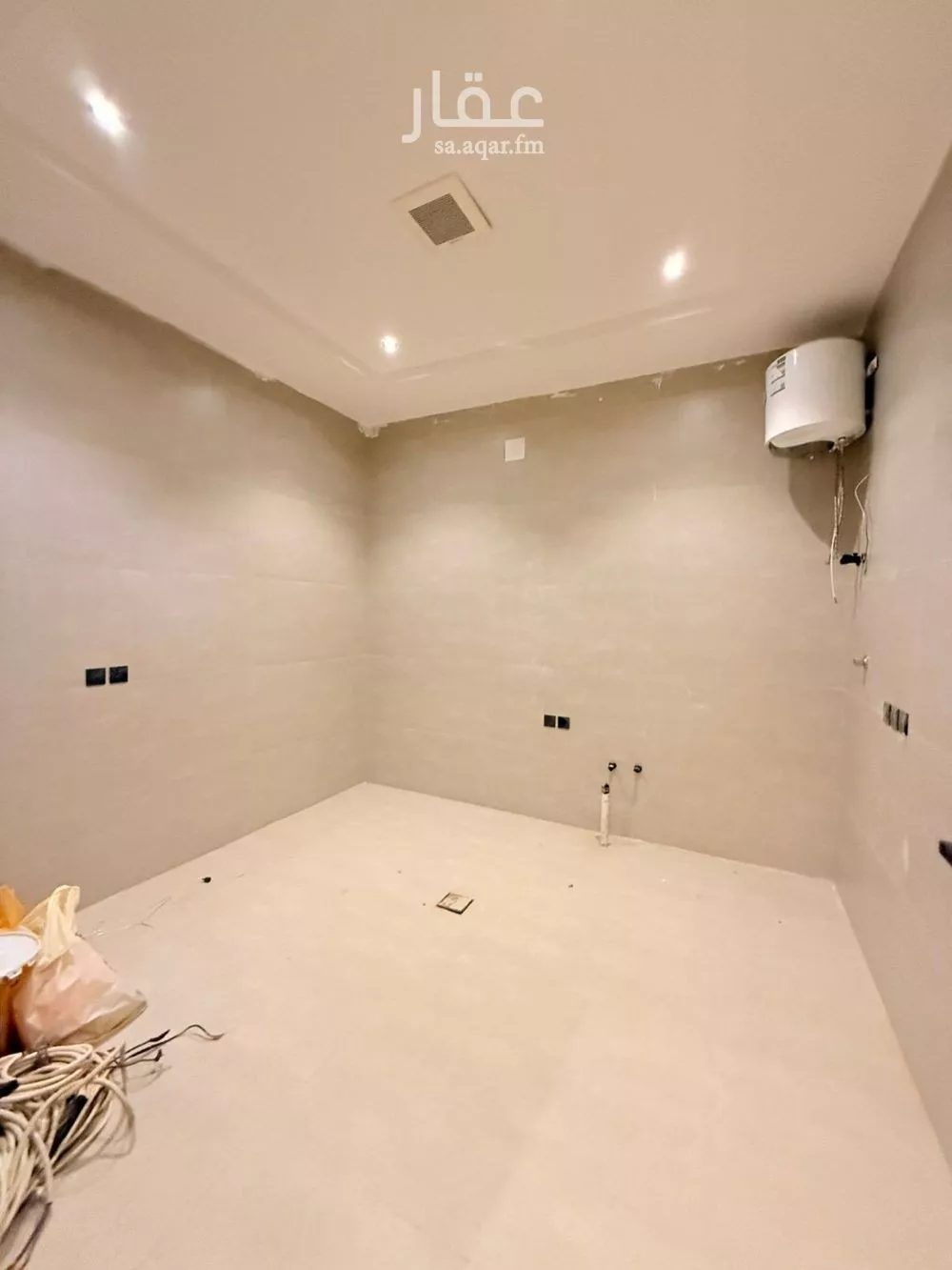 5 bedroom villa in Okaz 9