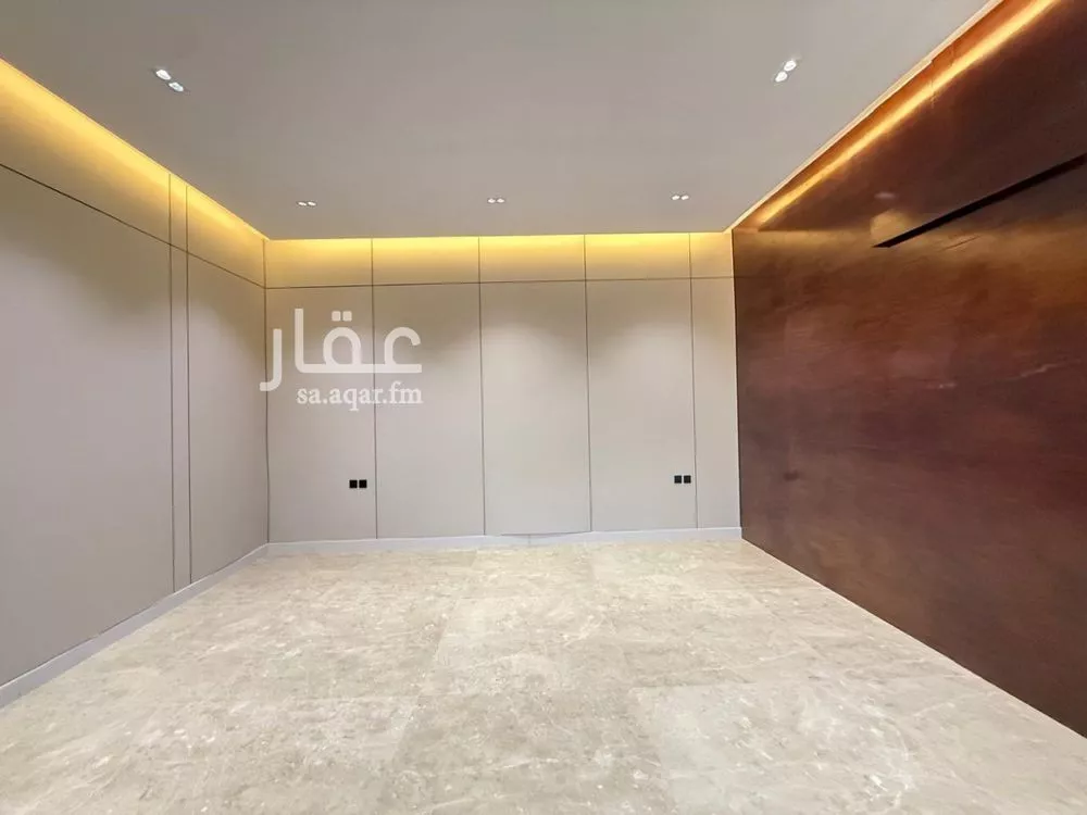 5 bedroom villa in Al Mahdiyyah 9