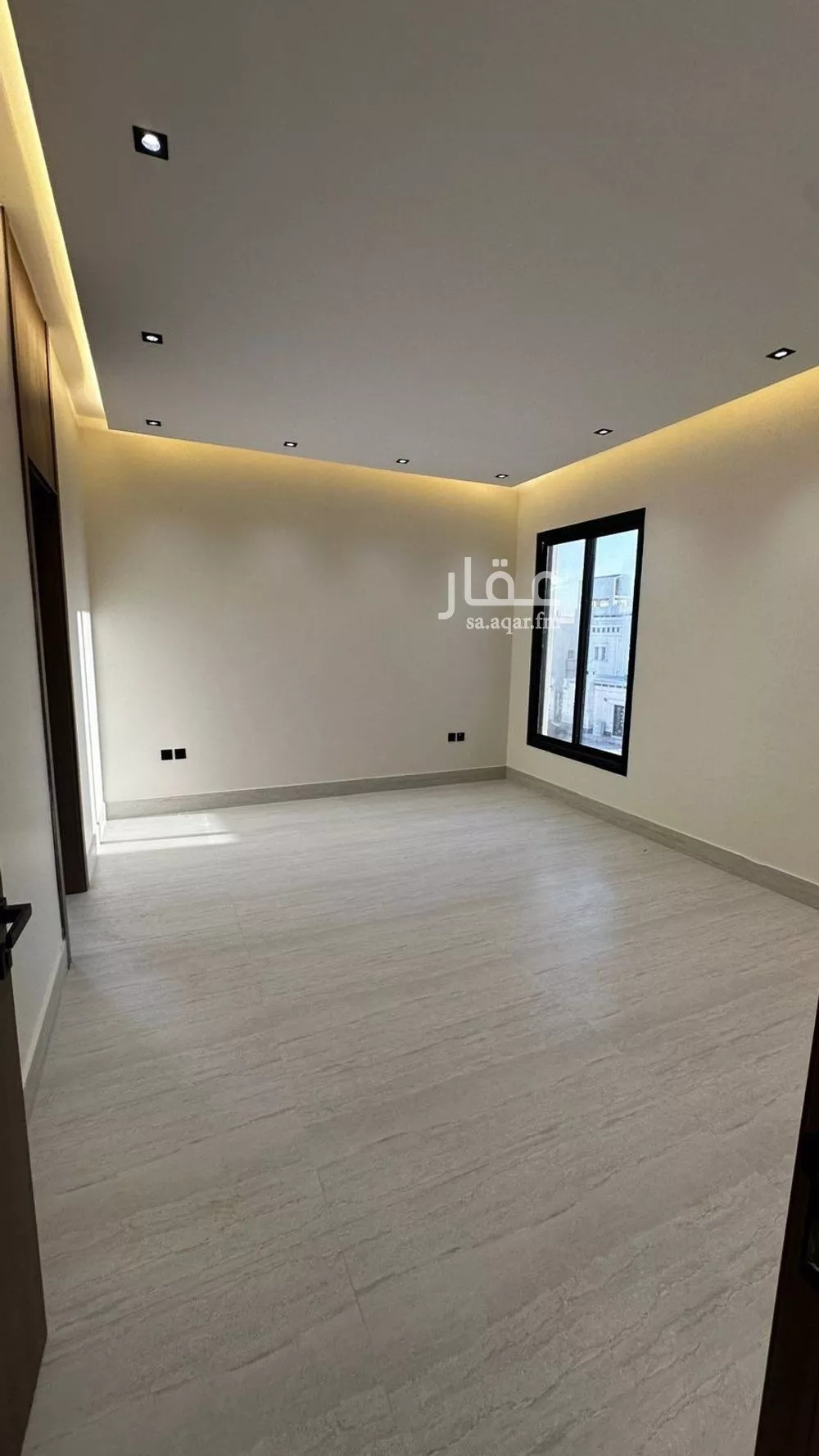 5 bedroom villa in Dhahrat Laban 11
