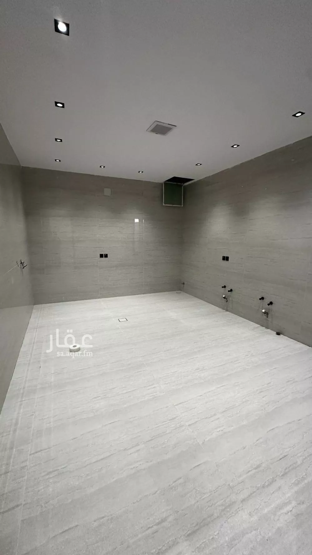 5 bedroom villa in Dhahrat Laban 6