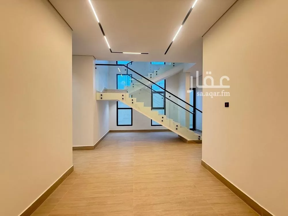 5 bedroom villa in Al Mahdiyyah 4