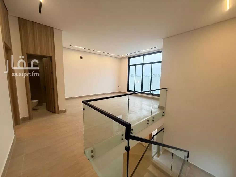 5 bedroom villa in Al Mahdiyyah 6